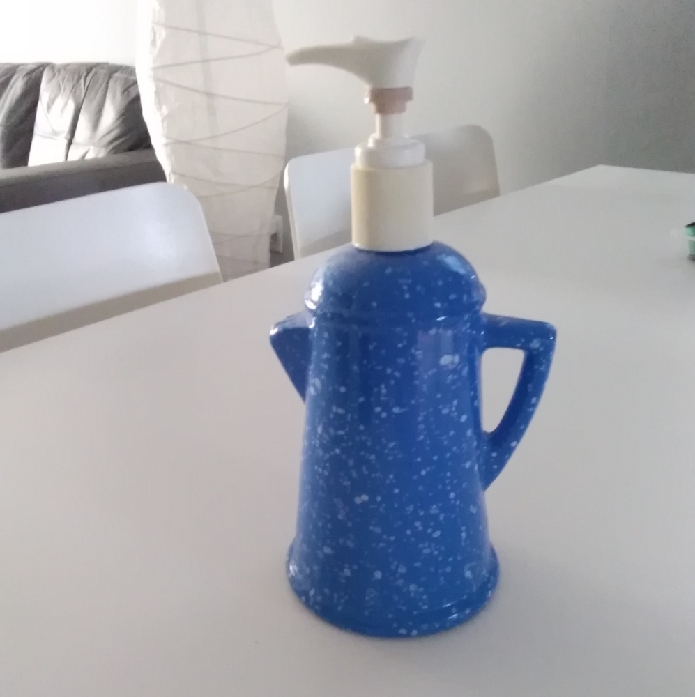 Vintage (1970)  AVON Soap/Lotion  Dispenser